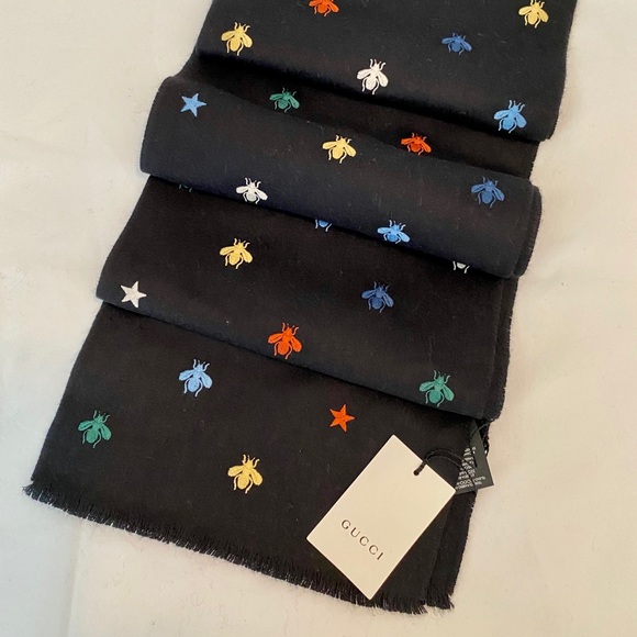Gucci Accessories - Brand New Gucci bee and star unisex scarf